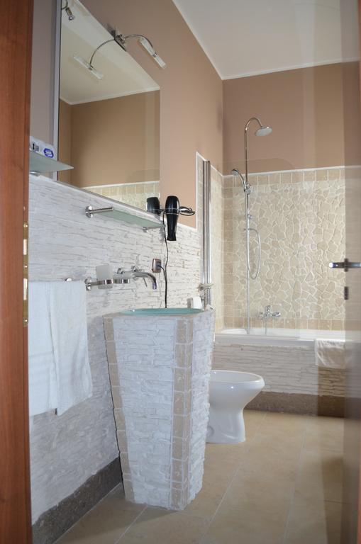 Lambruschini 69 Bed and Breakfast Fiumicino Habitación foto